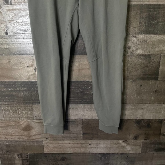 SOLD Lululemon City Sweat Joggers Medium - Picture 4 of 7